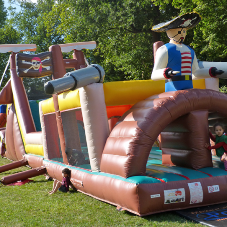 Second Hand Pirate Inflatable Obstacle Course - 233-cover