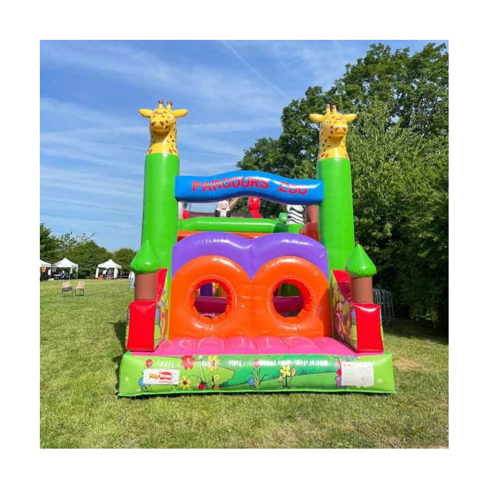 Second Hand Zoo Inflatable Obstacle Course - 16029 - 1-cover Second Hand Zoo Inflatable Obstacle Course - 16029 - 1-cover