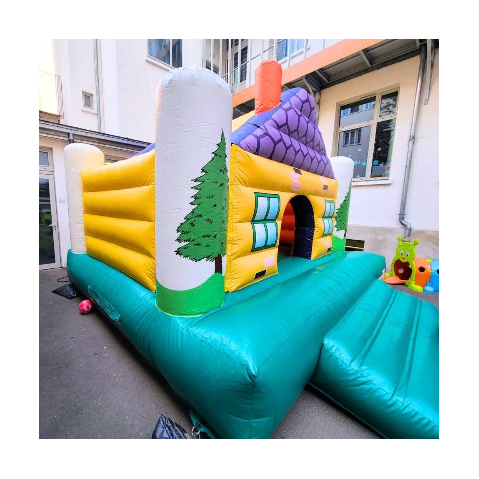 Bouncy Castle Chalet Second Hand - 168-cover